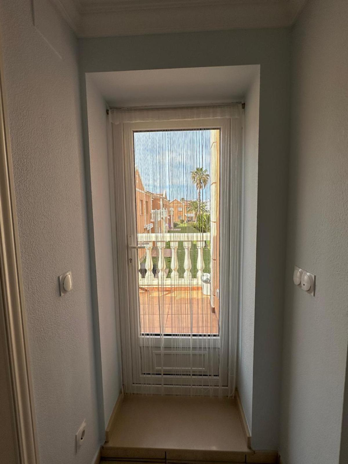 Oliva Nova Flat In Front Of Met Apartment Exterior photo